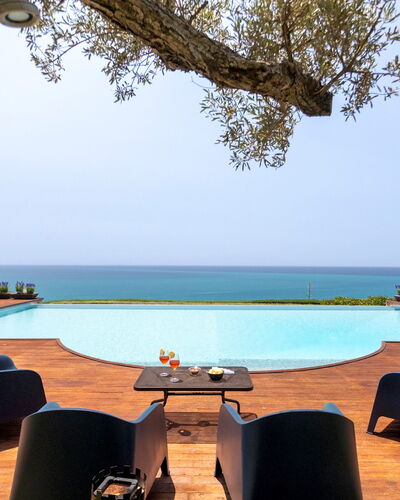 Villa Terra del Sole 8: L'Eau, Piscine, Recours, Meubles, Mer, Mobilier De Jardin, Eco Hôtel, Océan, Crépuscule, Le Coucher Du Soleil