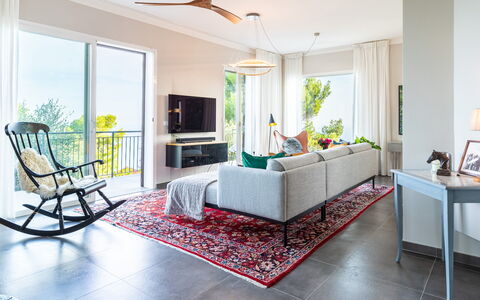 Villa nel Blu 8: Meubles, Design Intérieur, Sol, Chaise, Table, Bois, Sol, Salon, Canapé, Éclairage