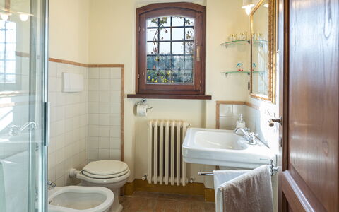 Casale Santa Lucia 8+2: Design Intérieur, Sol, Luminaire Plomberie, Lavabo, Sol, Robinet, Évier, Plomberie, Salle De Bains, Domicile