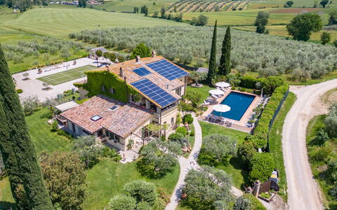 Casale Santa Lucia 8+2: Biens, Domicile, Piscine, Jardin, Recours, Chalet, Aménagement Paysager, Vue Du Ciel, Eco Hôtel, Hacienda