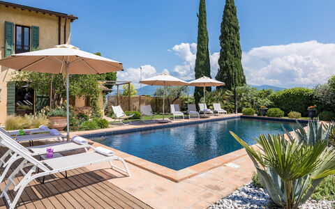 Casale Santa Lucia 8+2: Piscine, Villa, Aménagement Paysager, Recours, Parapluie, Ville Resort, Balancelle, Plante D'Appartement
