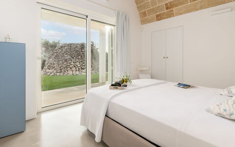 Villa la Pupazza 8: Chambre, Design Intérieur, Sol, Lit, Sol, Domicile, Plafond, Meubles, Linge, Literie