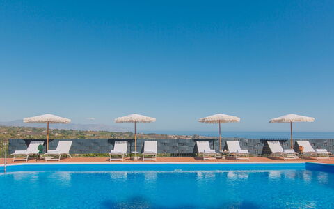 Villa Ingrid 12: Bleu, Recours, Mer, Hôtel, Eco Hôtel, Ville Resort, Piscine, Linge, Chambre, Lit