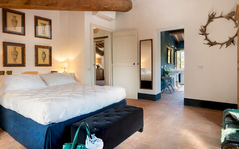 Anticiana 8: Meubles, Lit, Design Intérieur, Chambre, Mur, Sol, Sol, Literie, Drap De Lit, Bois