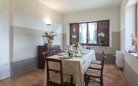 Villa Anna Elisa 8: Meubles, Design Intérieur, Sol, Salle À Manger, Table Cuisine Et Salle A Manger, Plafond, Table, Sol, Éclairage, Pièce