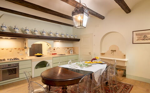Tenuta Bagni De'Consoli 24: Meubles, Design Intérieur, Sol, Mur, Bois, Plafond, Sol, Cuisine, Pièce, Éclairage