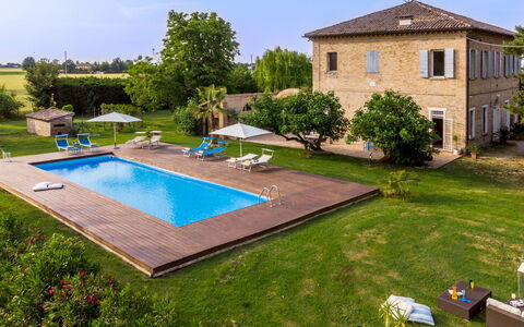Villa Rustica 8: Piscine, Biens, Recours, Ferme, Pelouse, Jardin, Hacienda, Aménagement Paysager, Villa, Eco Hôtel