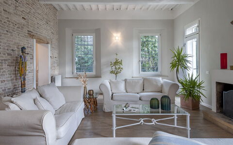 Villa Rustica 8: Meubles, Design Intérieur, Mur, Sol, Canapé, Bois, Sol, Plafond, Salon, Domicile