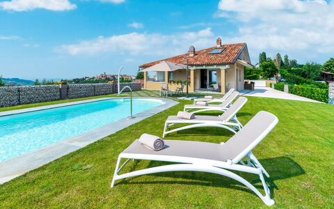 Tramonto Albese 4: Bleu, Piscine, Recours, Domicile, Biens, Eco Hôtel, Villa, Ferme, Hacienda, Mobilier De Jardin