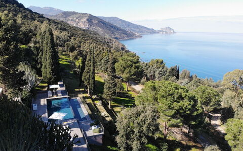 Villa Armonia 8: Station De Montagne, Piscine, Du Son, Baie, Tropiques, Loch, Recours, Ville Resort, À Feuilles Persistantes