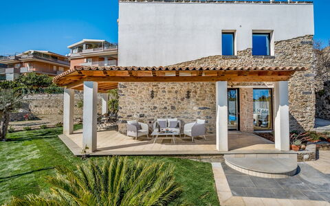 Villa Gallus 6: Architecture, Domicile, Biens, Ombre, Villa, Balcon, Conception, Cour, Patio, Structure En Plein Air