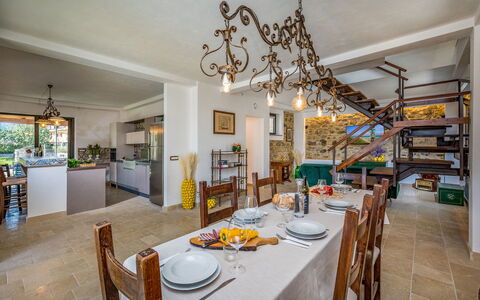Villa Gallus 6: Meubles, Sol, Design Intérieur, Plafond, Table, Sol, Table Cuisine Et Salle A Manger, Chaise, Porte, Salle À Manger