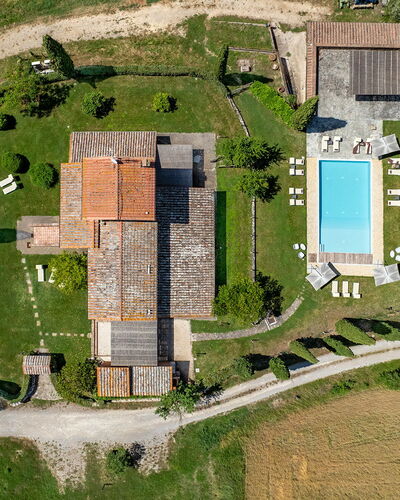 Le Colombelline 12: Maison, Domicile, Zone Résidentielle, Biens, Chalet, Piscine, Lot Terre, Toit, Ferme, Plaine