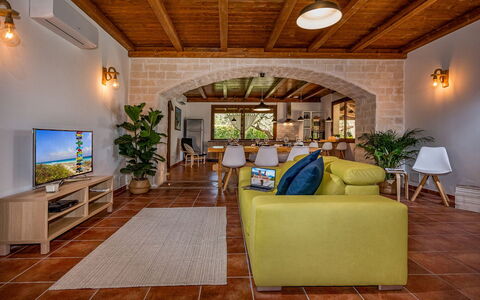 Villa Cutrera 8: Design Intérieur, Meubles, Sol, Plafond, Canapé, Sol, Pièce, Salon, Table