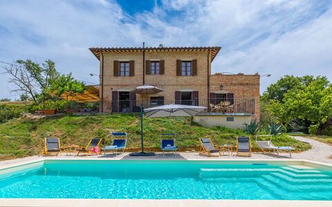 Casa Eusebia 8+2: Zone Résidentielle, Piscine, Biens, Villa, Ferme, Hacienda, Aménagement Paysager, Eco Hôtel, Mobilier De Jardin, Balcon