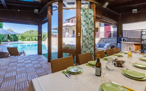 Villa Alais 8: Domicile, Recours, Chaise, Ombre, Tache De Bois, Plate-Forme, Eco Hôtel, Porche, Biens, Villa