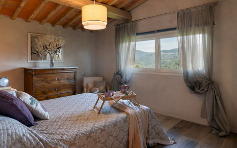 Villa Carlotta 8: Meubles, Design Intérieur, Lit, Chambre, Linge, Plafond, Domicile, Sol, Sol, Pièce