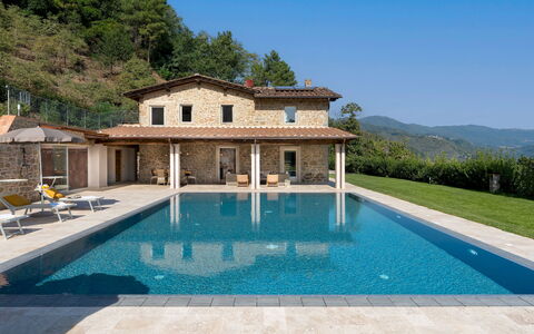 Villa Carlotta 8: Piscine, Recours, Maison, Thermes, Eco Hôtel, Domicile, Composite, Biens, Villa, Hacienda