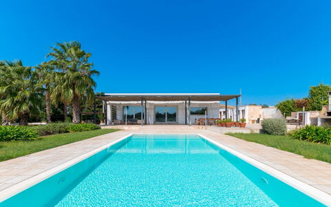 Villa i Chiani 8: Piscine, Recours, Biens, Composite, Eco Hôtel, Ombre, Hacienda, Loisir, Villa, Aménagement Paysager