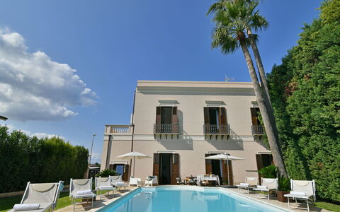 Villa Afrodite 8: Piscine, Hôtel, Recours, Biens, Hacienda, Villa, Manoir, Eco Hôtel, Balcon