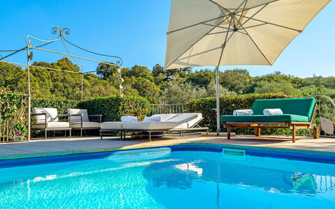 Villa Stella 6: Piscine, Bleu, Mobilier De Jardin, Meubles, Parapluie, Recours, Balancelle, Loisir, Ombre, Chaise