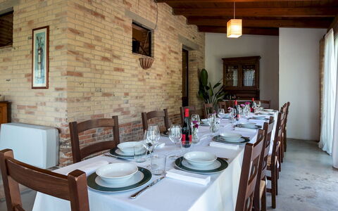 I Lauri 12: Meubles, Design Intérieur, Table, Chaise, Bois, Table Cuisine Et Salle A Manger, Sol, Plafond, Salle À Manger, Pièce