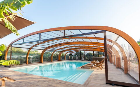 Villa i Mori 4: Bois, Composite, Eco Hôtel, Loisir, Piscine, Ombre, Jardin, Structure En Plein Air, Tache De Bois, Recours