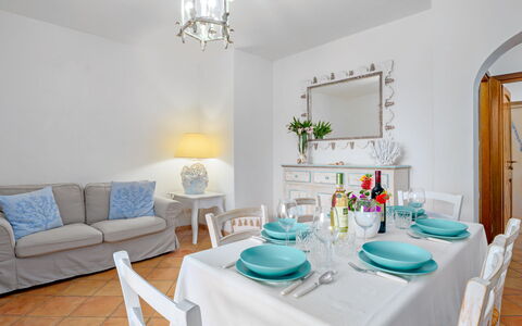 Casa Maestrale 6: Meubles, Design Intérieur, Table, Sol, Pièce, Table Cuisine Et Salle A Manger, Sol, Chaise, Domicile, Salle À Manger