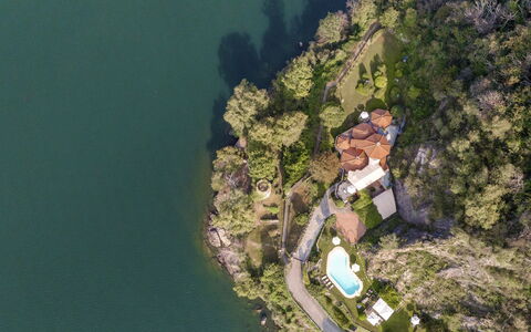 Villa Eden 8: L'Eau, Plan D'Eau, Banque, Lac, Cotiers Et Relief Océaniques, Côte, Réservoir, Rive, Loch, Du Son