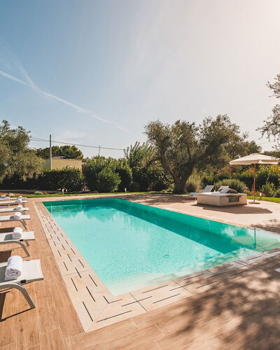 Trulli Biancapetra 8+2: Piscine, Recours, Biens, Mobilier De Jardin, Eco Hôtel, Hacienda, Jardin, Aménagement Paysager, Balancelle, Villa