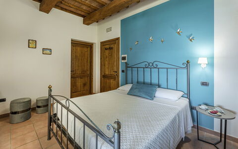 Tenuta Montiepoli 12+3: Meubles, Design Intérieur, Mur, Chambre, Lit, Bois, Plafond, Sol, Sol, Pièce