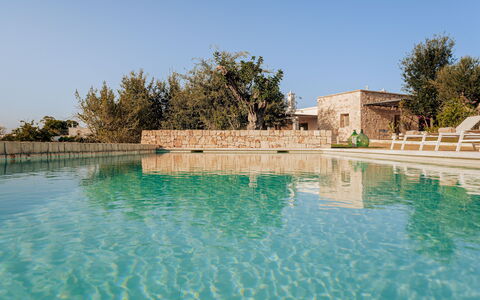 Opuntia Trulli e Lamie 10: Piscine, Biens, Caractéristique De L'Eau, Recours, Hacienda, Villa, Miroir D'Eau, Eco Hôtel