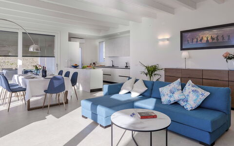 Villa Gioia 8: Meubles, Design Intérieur, Sol, Canapé, Sol, Plafond, Table, Bois, Salon, Pièce