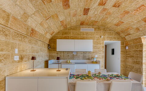 Villa Porta Azzurra 6+2: Design Intérieur, Plafond, Sol, Sol, Brique, Cuisine, Matériau Naturel, Mur De Pierre, Tuile, Luminaire