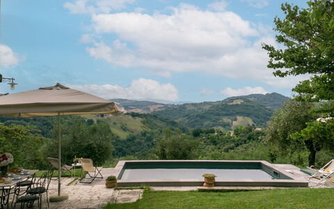 Casatorre 6+2: Piscine, Mobilier De Jardin, Loisir, Jardin, Biens, Aménagement Paysager, Arrière-Cour, Chaise, Eco Hôtel, Balancelle