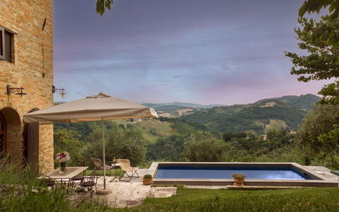 Casatorre 6+2: Biens, Mobilier De Jardin, Vallée, Ferme, Villa, Village De Montagne, Hacienda, Eco Hôtel, Piscine