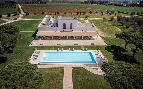 Masseria Samali 14+4: Biens, Piscine, Hacienda, Manoir, Aménagement Paysager, Villa, Plantation, Recours, Hôtel