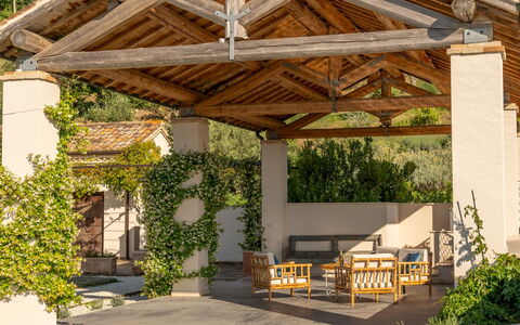 Villa Dianella 8+2: Ombre, Structure En Plein Air, Jardin, Belvédère, Pergola, Pavillon, Aménagement Paysager, Colonne, Pot De Fleur, Faisceau