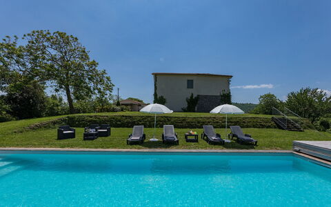 Villa a Casa di Giovanni 12: Bleu, Piscine, Biens, Mobilier De Jardin, Pelouse, Jardin, Aménagement Paysager, Cour, Villa, Hacienda
