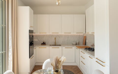 Casa Amare 4+2: Cuisine, Comptoir, Appareil De Cuisine, Design Intérieur, Sol, Cabinetry, Bois, Principaux Appliance, Meubles, Sol