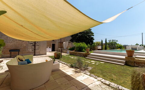 Masseria Muto 6: Ombre, Piscine, Mobilier De Jardin, Dalle, Hacienda, Arrière-Cour, Structure En Plein Air, Chaise, Cour, Tuile
