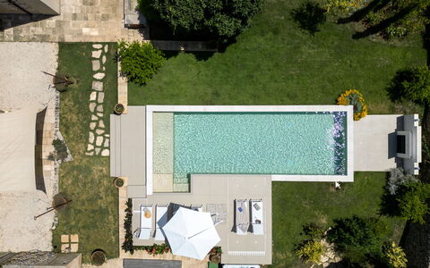 Masseria Muto 6: Piscine, Composite, Recours, Jardin, Caractéristique De L'Eau, Aménagement Paysager, Arrière-Cour, Dalle, Loisir, Ombre