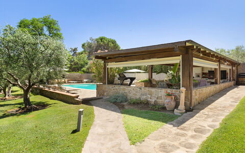 Villa Castiglione 9: Piscine, Recours, Ombre, Jardin, Arrière-Cour, Biens, Dalle, Eco Hôtel, Mobilier De Jardin, Aménagement Paysager