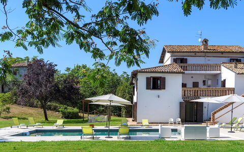 Villa Ardente 12+1: Domicile, Maison, Biens, Piscine, Pelouse, Hacienda, Recours, Villa, Ferme, Aménagement Paysager