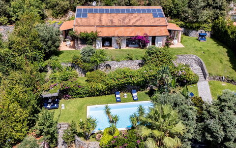 Villa Bambù 9+2: Piscine, Recours, Biens, Jardin, Loisir, Chalet, Eco Hôtel, Hacienda, Ferme, Villa