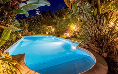 Villa Bambù 9+2: Piscine, Bleu, L'Eau, Recours, Eco Hôtel, Thermes, Loisir, Mobilier De Jardin, Hacienda