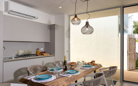 Villa Il Melograno 4+2: Design Intérieur, Meubles, Luminaire, Plafond, Sol, Éclairage, Cuisine, Table Cuisine Et Salle A Manger, Sol, Pièce