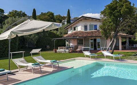 Villa del Prato 8: Piscine, Recours, Mobilier De Jardin, Balancelle, Domicile, Biens, Villa, Loisir, Eco Hôtel, Ferme