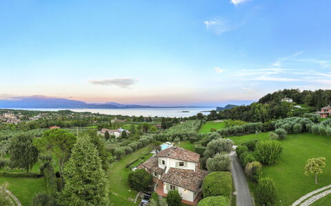 Villa del Prato 8: Paysage, Zone Rurale, Prairie, Village, Biens, Banlieue, Plantation, Ferme, Ferme