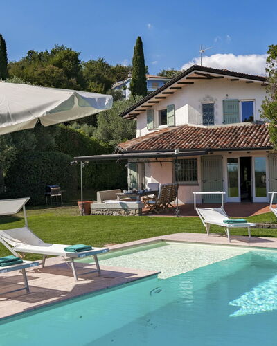 Villa del Prato 8: Piscine, Recours, Mobilier De Jardin, Balancelle, Domicile, Biens, Villa, Loisir, Eco Hôtel, Ferme